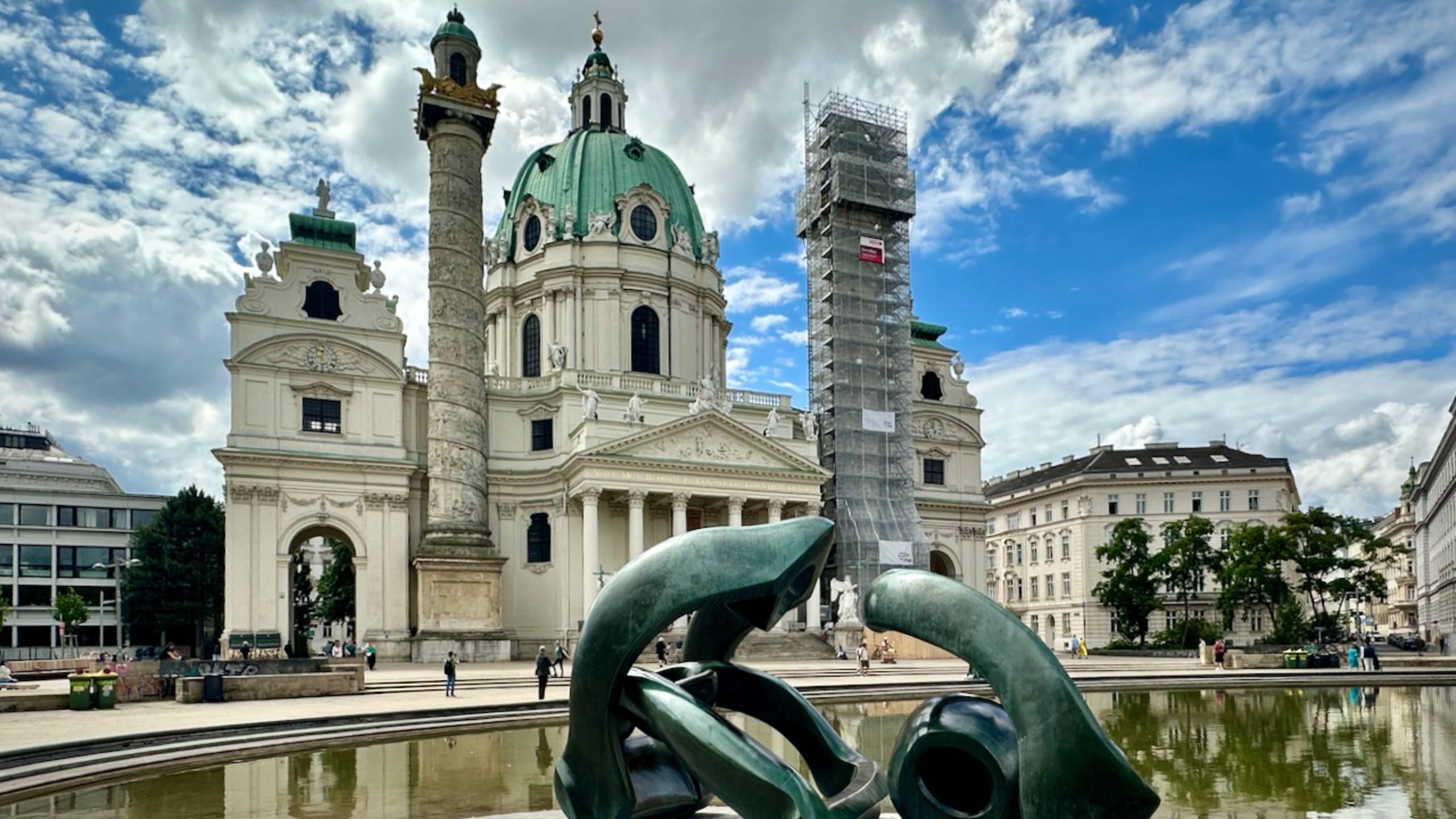 Посмотрим на Вену со смотровой площадки Карлскирхе