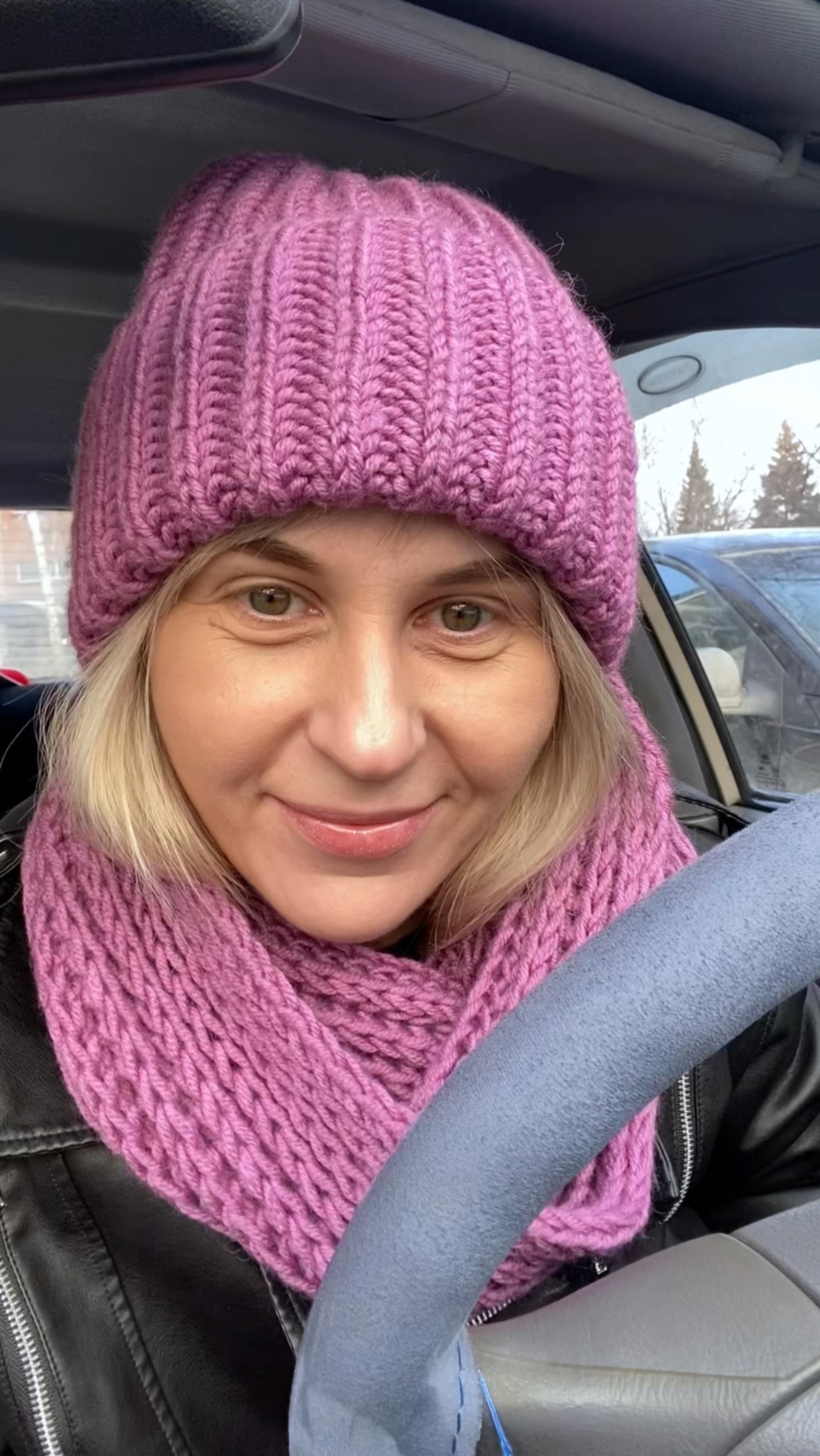 ВЯЗАНЫЙ КОМПЛЕКТ