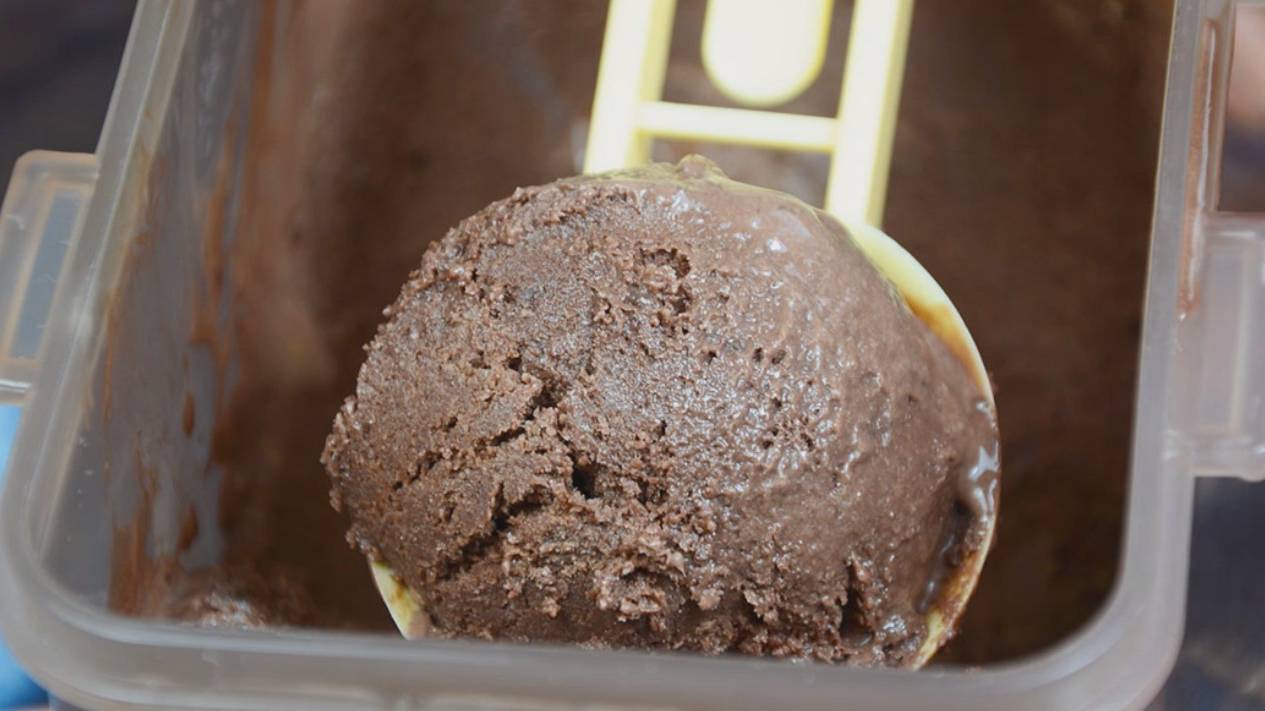 🍫 НЕЖНЕЙШЕЕ ШОКОЛАДНОЕ МОРОЖЕНОЕ своими руками — тает во рту, как пломбир! 🍨