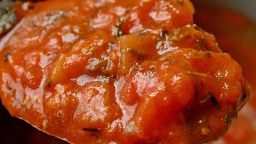 Томатный соус с фенхелем.