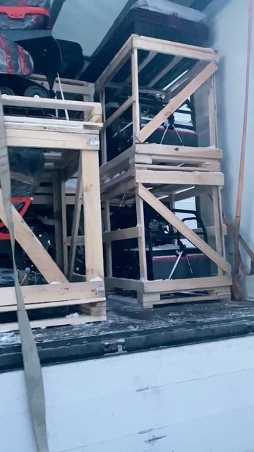 Мотосалон X-MOTORS г. Архангельск: огромное поступление снегоходов и мотобуксировщиков IKUDZO