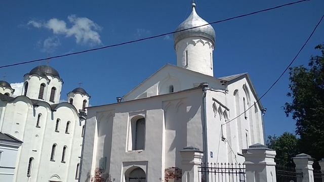 Ничего себе "новенькая"церковь)))