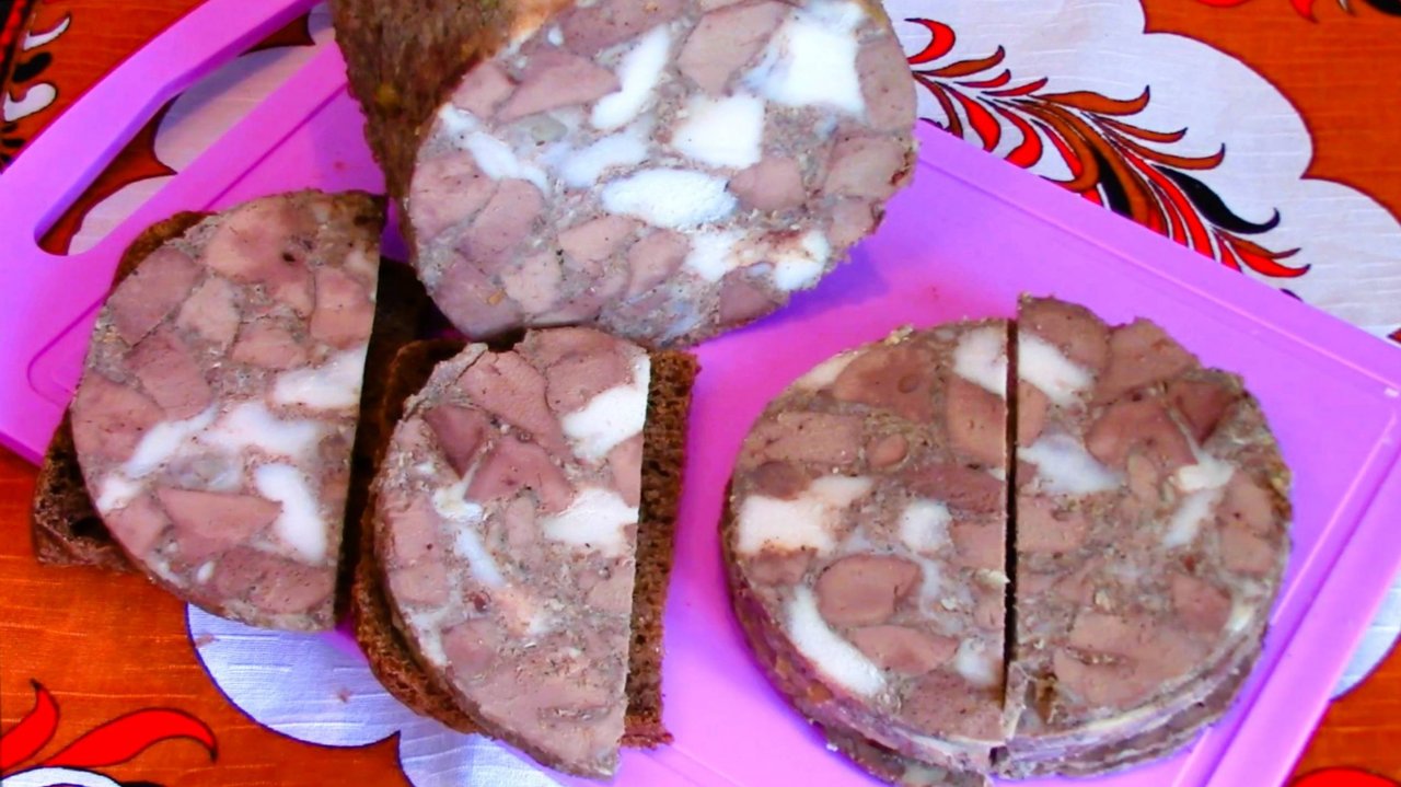 Обалденно вкусная ветчина из печени с мясом.