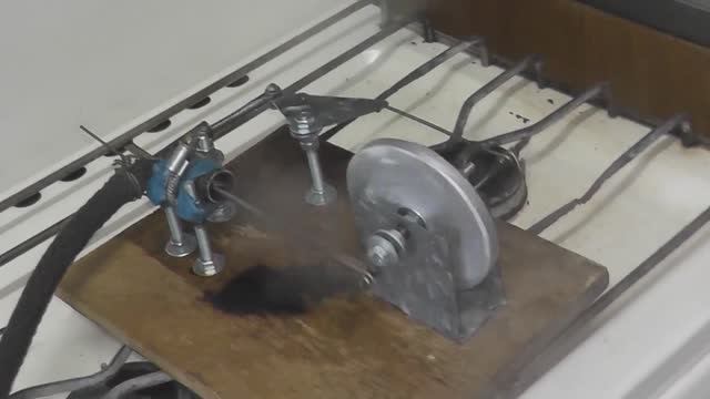 Самодельный паровой двигатель паровая машина, Steam machine. Двигатель на пару из трубы и дисков