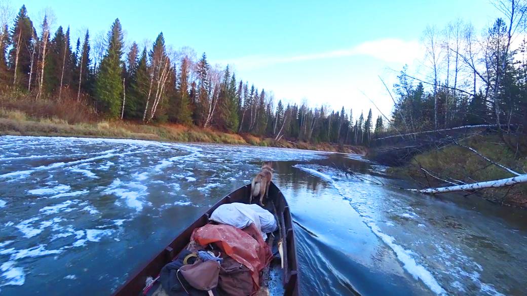 Лёд победил Олега. Отдыхаю в первой избе. Вернулся домой пешком. 15 серия