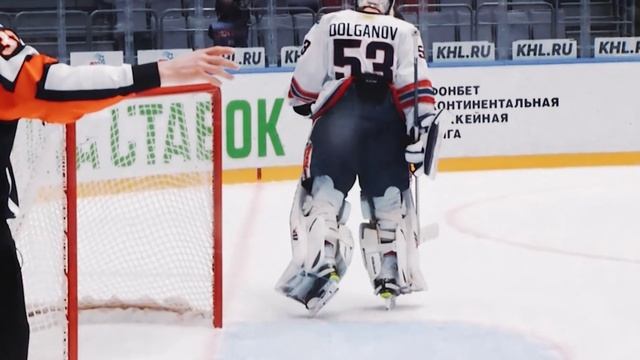 Атмосферное видео матча ХК "Сочи" - "Нефтехимик": шайбы Точилкина и Барбера