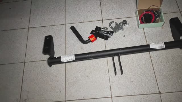 Установка ТСУ (фаркопа) на Лада Веста