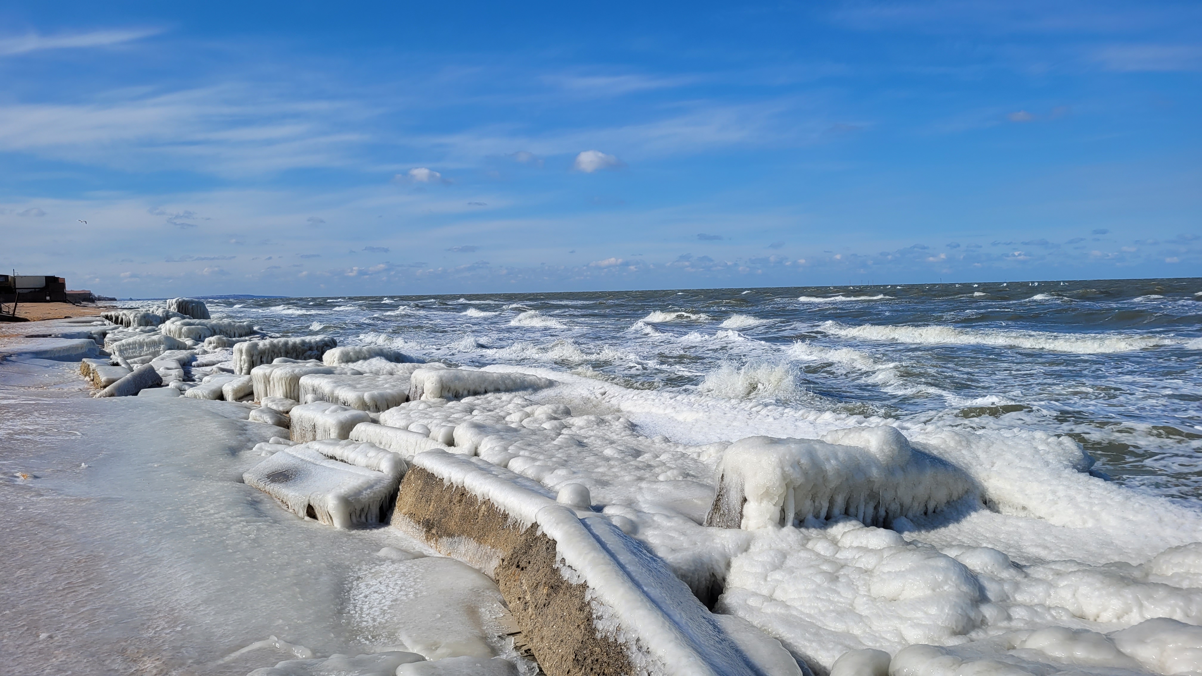 Зима пришла на южный берег Азовского моря. 21.02.2025