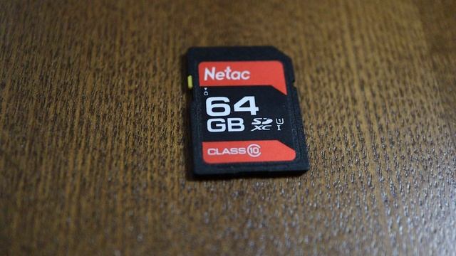 Сдохла за три дня: история карты памяти Netac 64GB