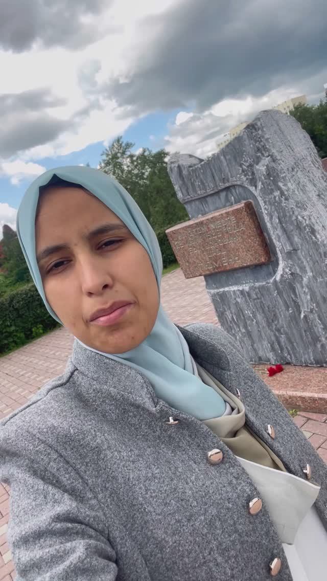 Мемориал "Вечный огонь" на арабском языке