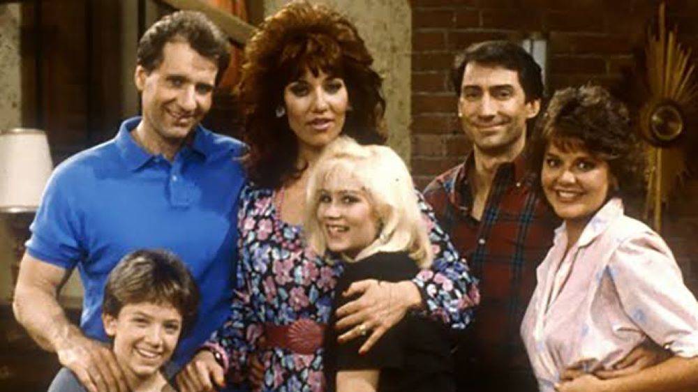 Сериал Женаты и с детьми - 3 сезон 18 серия / Married with Children
