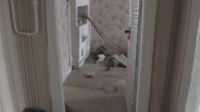 Купили квартиру в доме еще с царских времен. В которой никого не было с 1994 года.Прогулка в прошлое