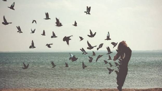 Стих" Мир стал чужим"