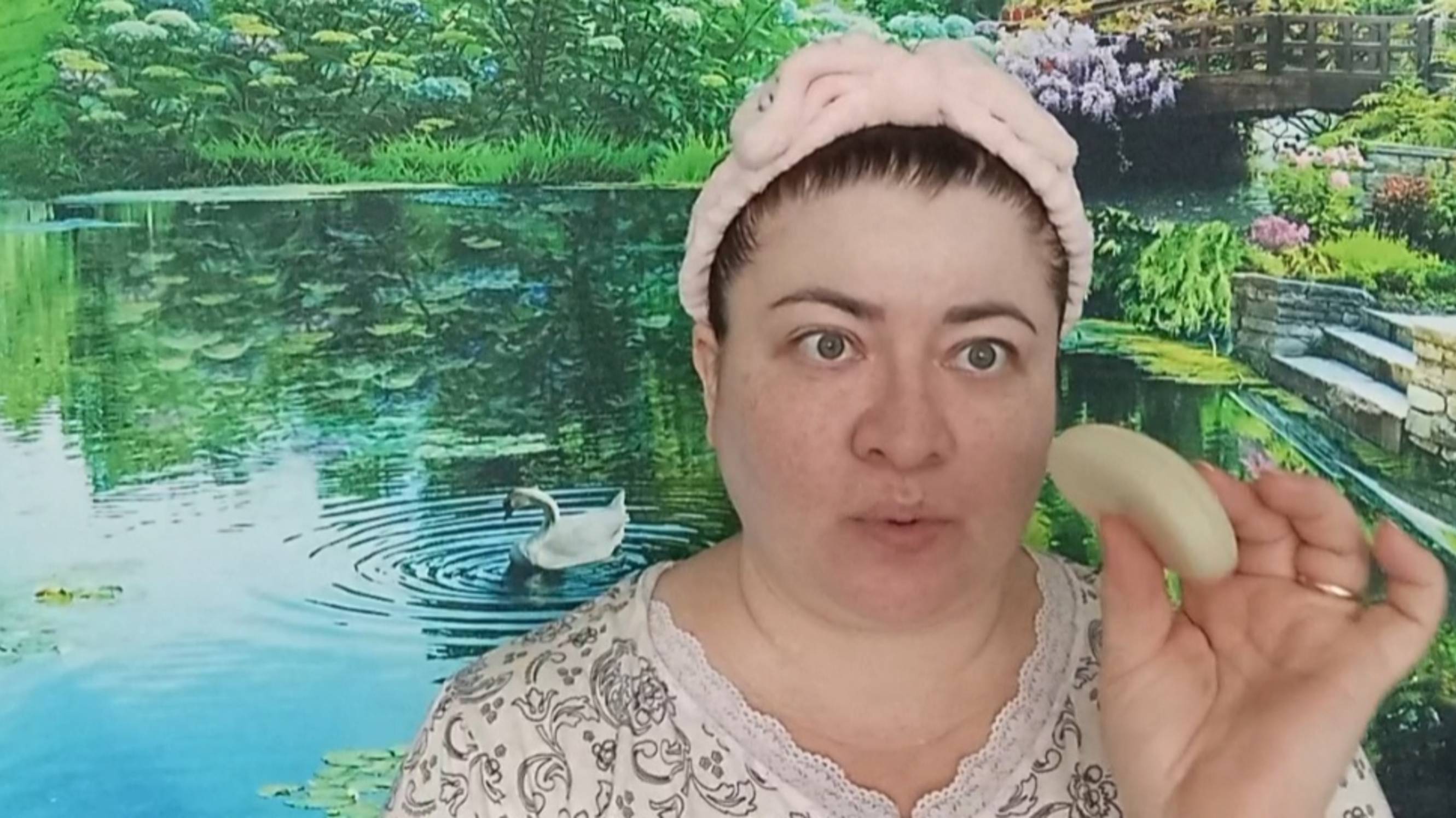 Дневной уход за кожей лица/ Отзывы на мыло, ароматы, серию для полости рта, базу для ногтей.