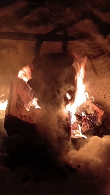 КОСТЁР И ЧАЙ.