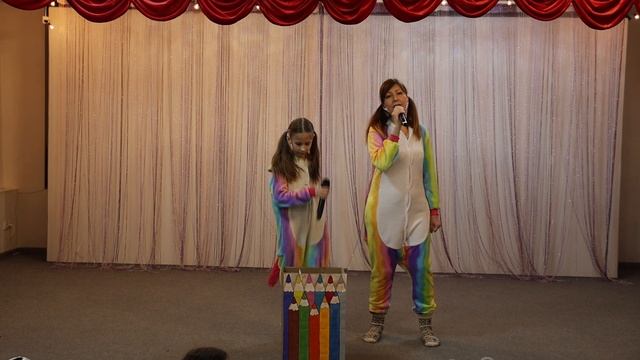 В коробке с карандашами