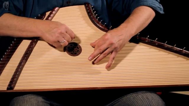 Пример звучания - гусли "Ладога" 26-ти струнные.