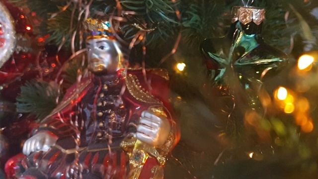 Красивые новогодние игрушки