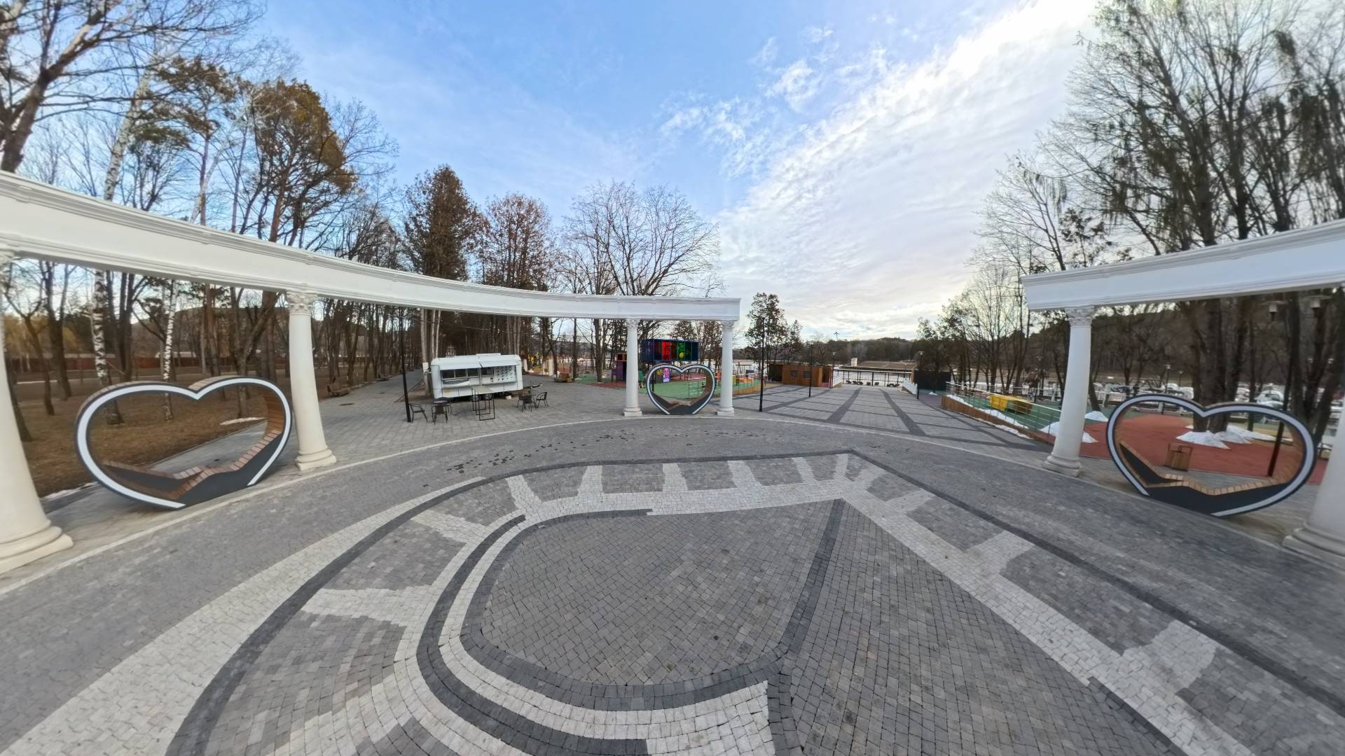 Кисловодск старое озеро. Обзор достопримечательностей, что можно посмотреть.