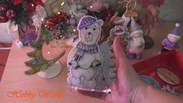 Начало февраля. Зимний город и Лунный поезд. Маленький найденыш.