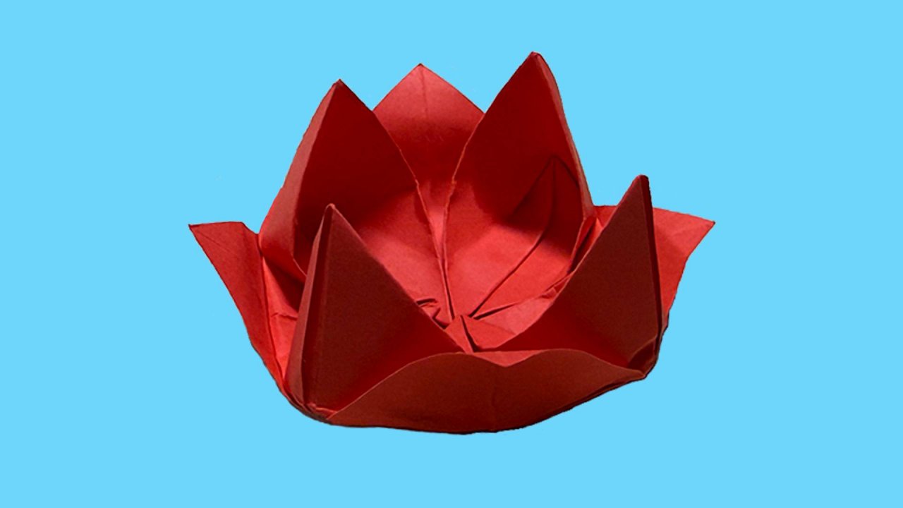 Простой цветок из бумаги. Лотос из бумаги. Как сделать оригами цветок. Подарок на 8 марта