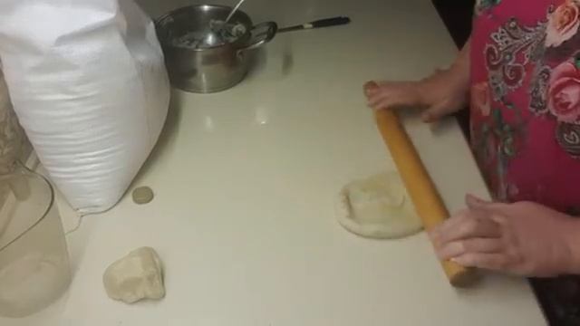 Улитки с картошкой. (360p)