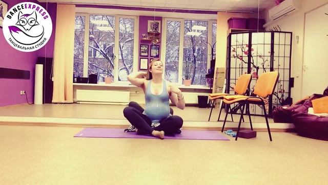 Йога в беременность 3й триместр - покой и тишина №14