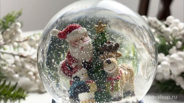 Музыкальный снежный шар САНТА И ЕГО КОМАНДА, стекло, полистоун, 15 см, 50-1866