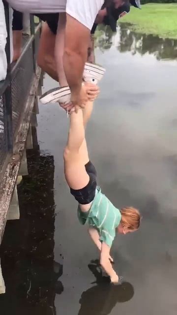 Теперь можно и рыбу ловить!😂