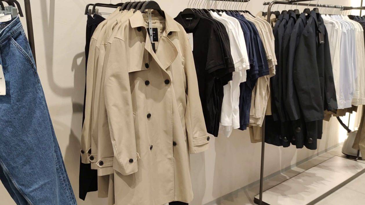 Гардероб для двух миров O'STIN от делового центра до парковых аллей мужской имидж