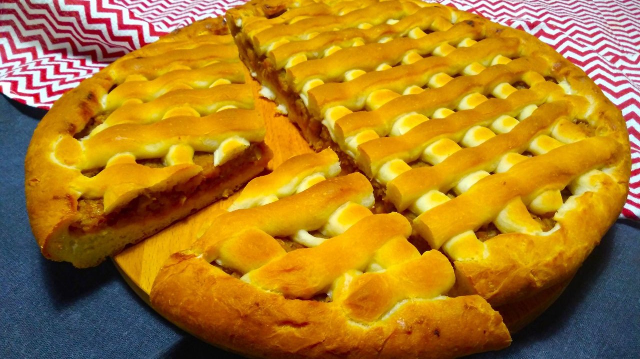 ПИРОГ Постный, с сушеными яблоками.