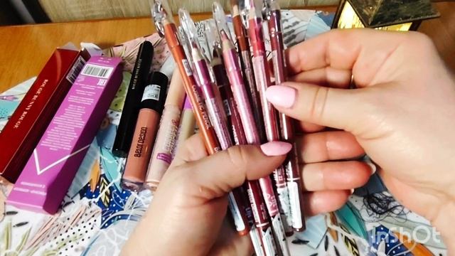 Покупки декоративной косметики