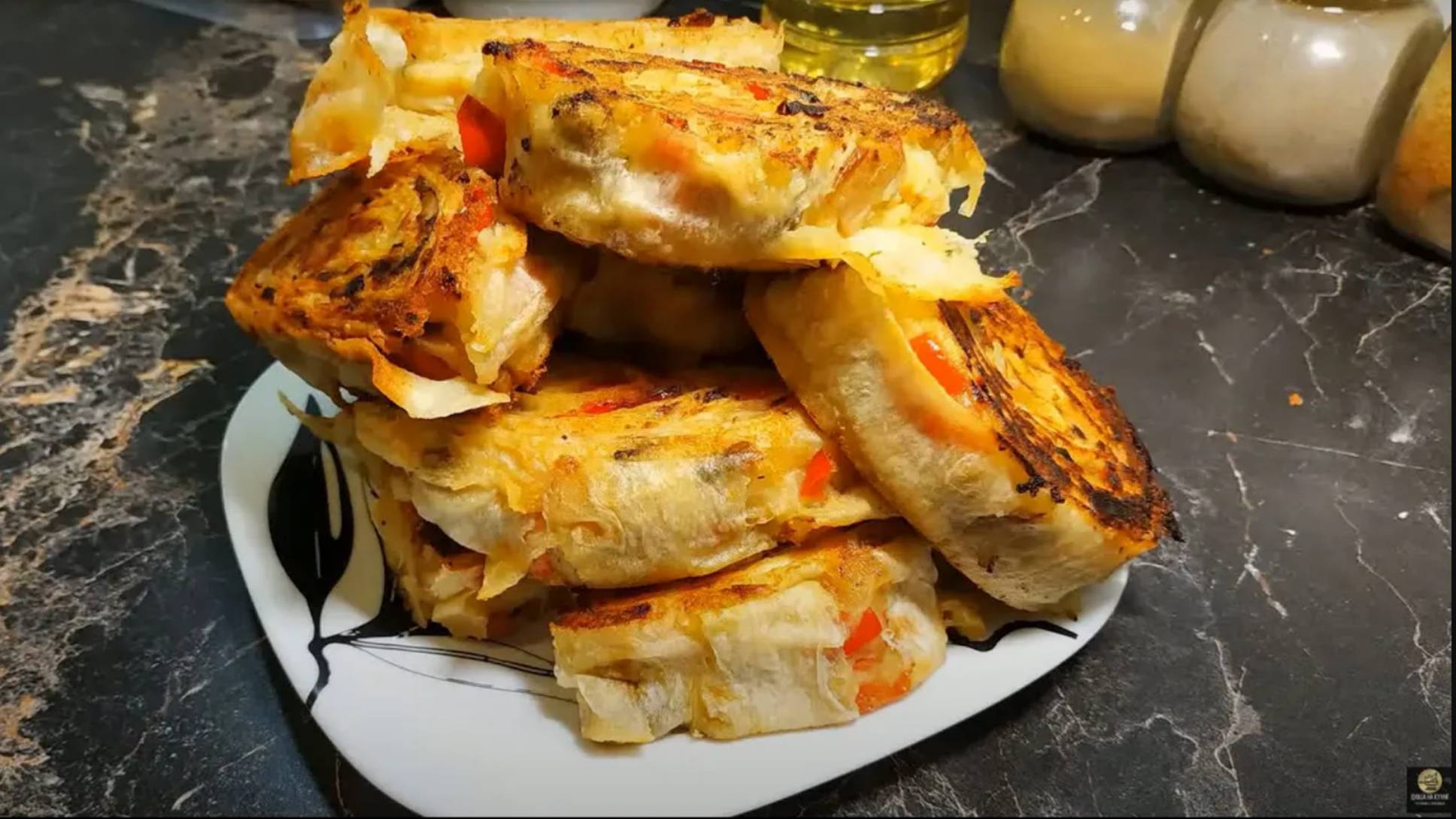 Рулетики из лаваша. Лаваш с начинкой. Рецепт завтрака или перекуса.