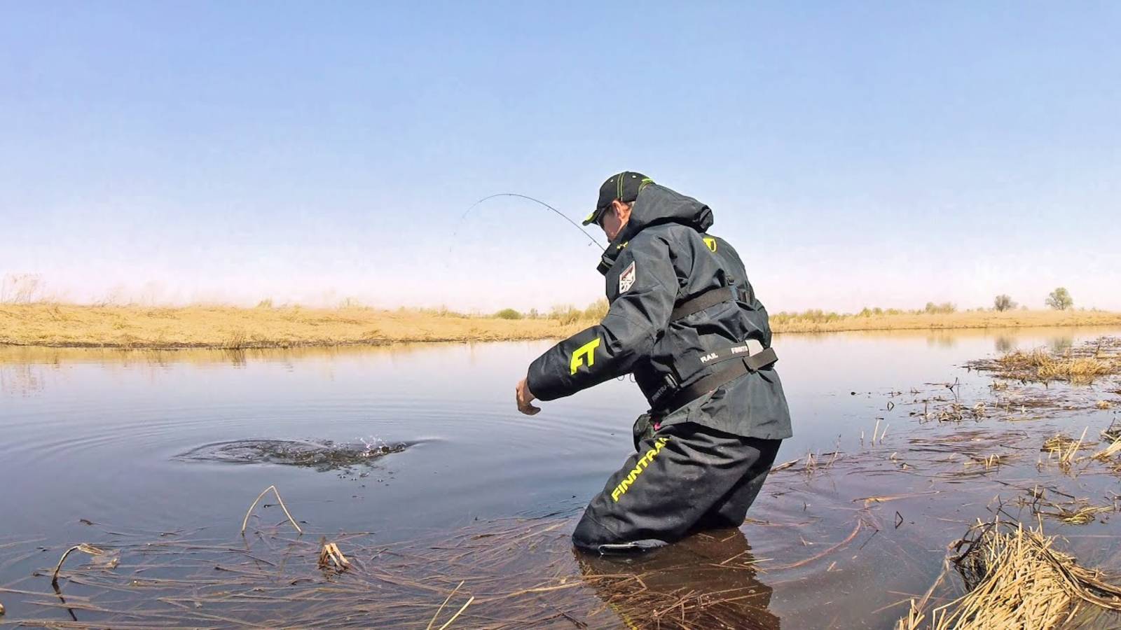 Мормышинг взабродку. С ТАКИМ КЛЁВОМ На Спиннинг и удочку не надо!