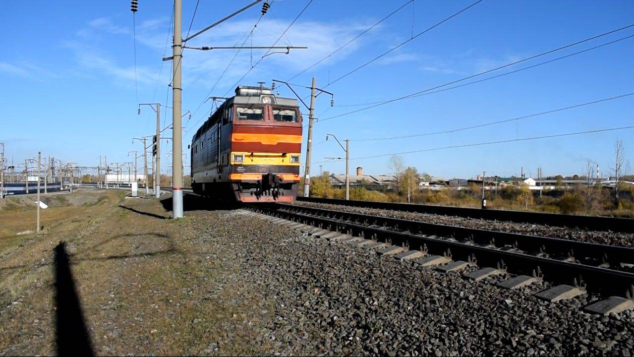 Электровоз-рельсосмазыватель ЧС4Т-407