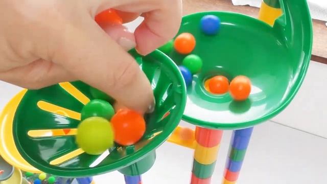 Развлечение для детей и взрослых! Звук струящейся воды ив прозрачный резервуар ASMR