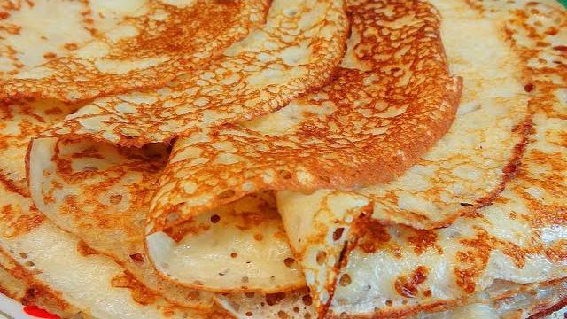 БЛИНЫ с МАНКОЙ на МОЛОКЕ . СЫТНЫЕ и КРУЖЕВНЫЕ БЛИНЫ для всей семьи !!!