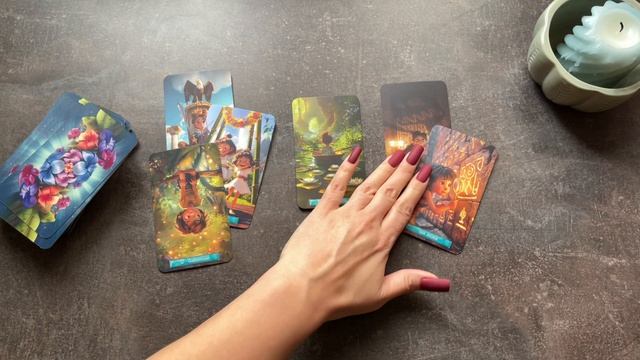 фраза, которую бы вам сейчас сказал загаданный чеоловек? #таро #гадание #расклад