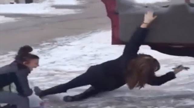 ПОПРОБУЙТЕ НЕ СМЕЯТЬСЯ 🤣🤣Лучшая подборка видео с неудачами и розыгрышами недели 🤣Мемы