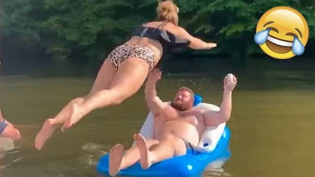 Смешные видео людей 😂 - Самые смешные неудачи, розыгрыши и трюки