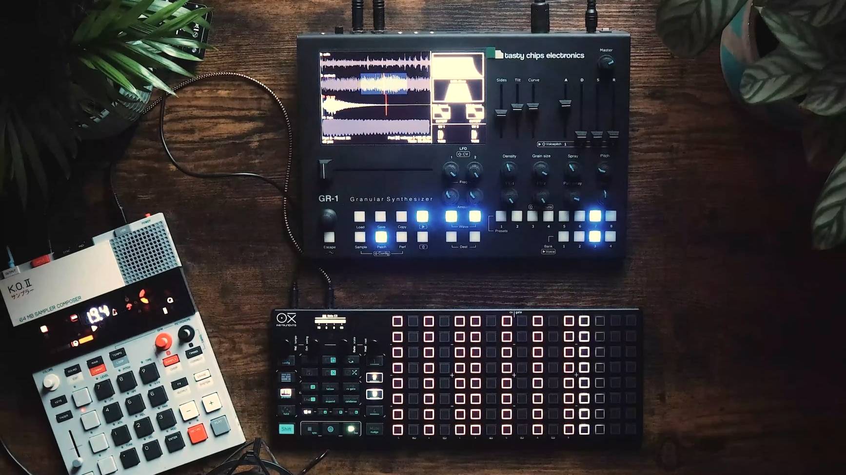 Tasty Chips GR-1: Polyphonic Granular Synthesizer