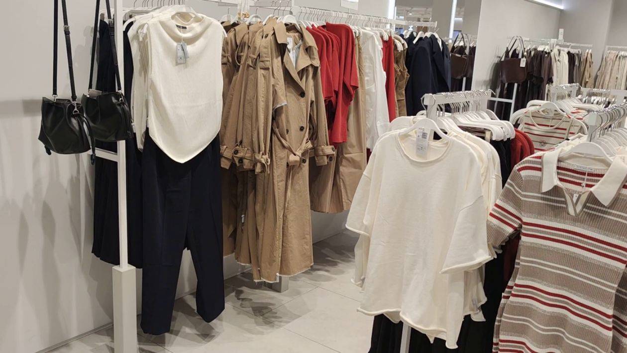 Стильные находки весны ZARINA от плащей до платьев