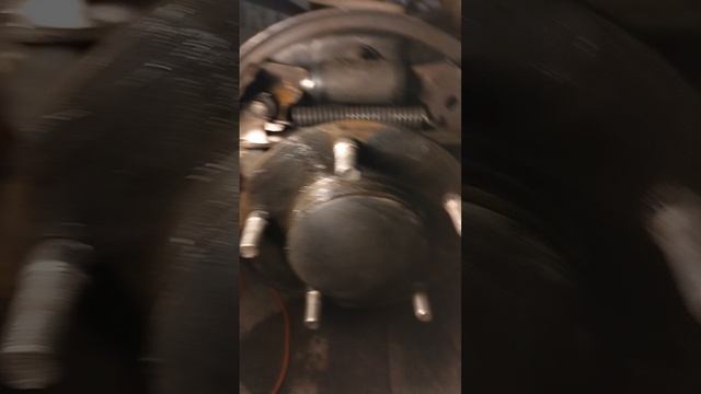 Обслуживание задних тормозных механизмов Нива