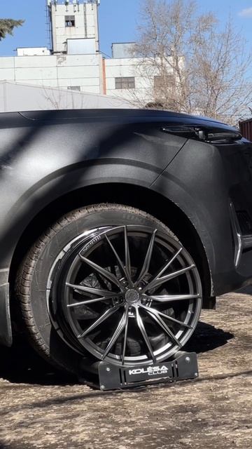 Changan UNI-K на примерке дисков в 21-ом диаметре