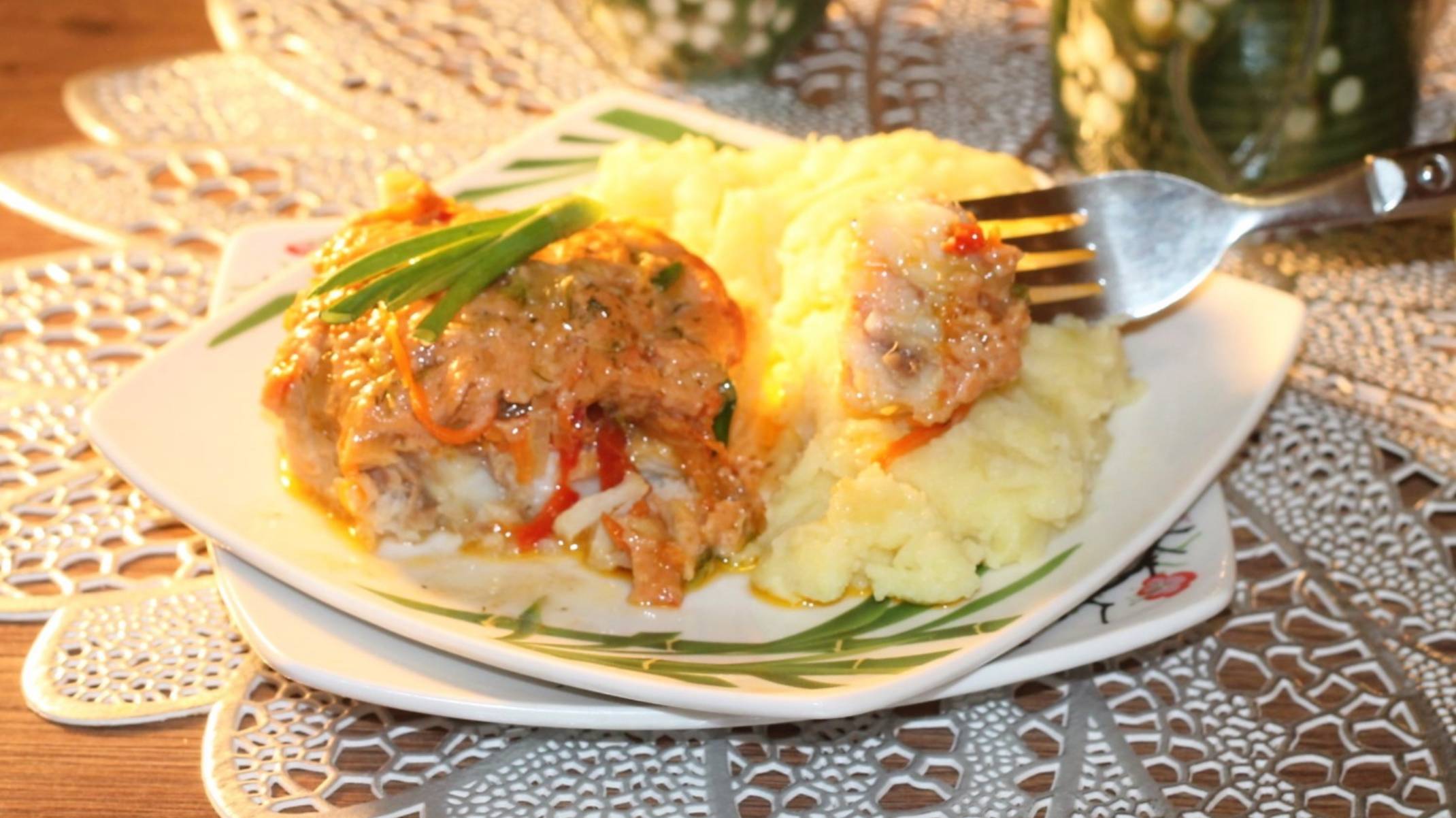 Минтай с зажаркой под соусом