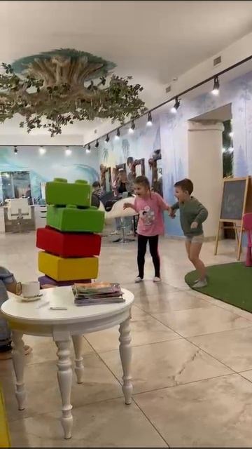 На это можно смотреть бесконечно. Играют весело и дружно