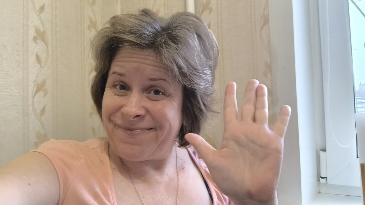 давайте знакомиться 😄