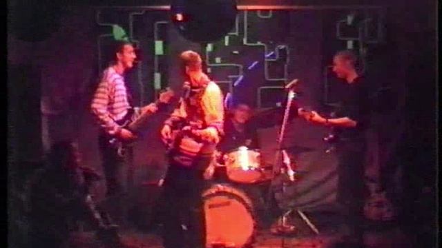 7. Сержант Бертран Под колеса поезда Клуб Дункан 1999