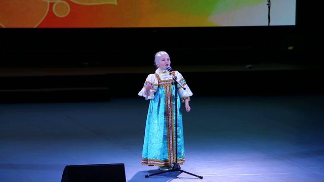 Ксения Логинова - «Я на горку шла»