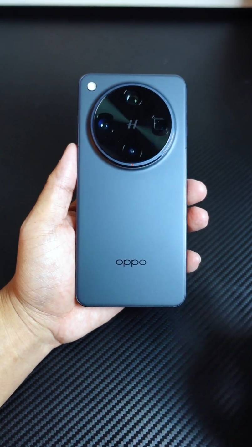 Oppo Find X8 Ultra - Монстр съемки! Первое знакомство с ЛУЧШИМ камерофоном из поднебесной 🔥#shorts